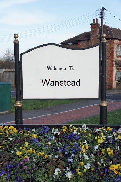 findaskip welcome town sign of wanstead