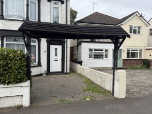 picture of a house with a lychgate